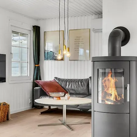 2 Bedroom Stunning In Harboore Harboor