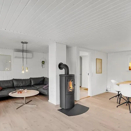 2 Bedroom Stunning In Harboore *