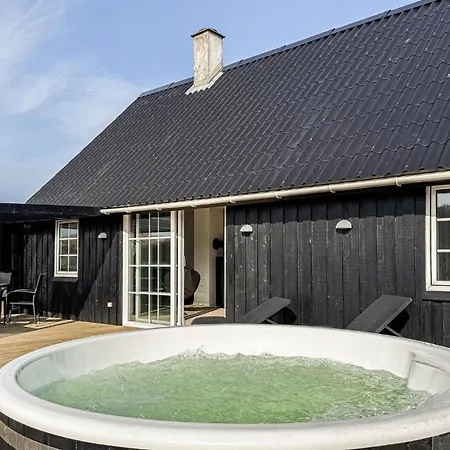 2 Bedroom Stunning In Harboore *