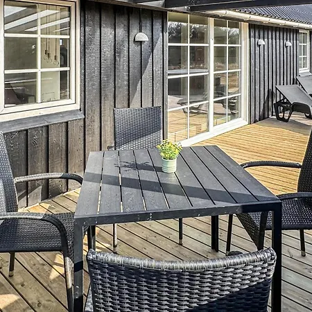 2 Bedroom Stunning In Harboore * Harboor