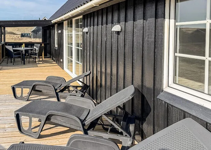 2 Bedroom Stunning In Harboore Harboor